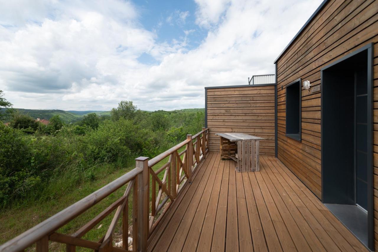 Lot En Dock 3 Logements Atypiques Et Ecologiques En Vallee De La Dordogne Souillac Ngoại thất bức ảnh